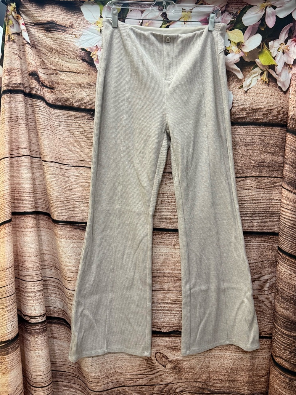 HALARA Cream Boot Cut Knit Pants
